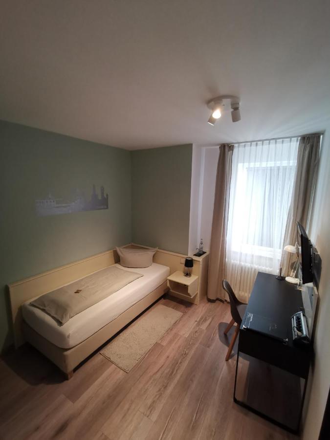 City Hotel Franziska Штраубинг Экстерьер фото